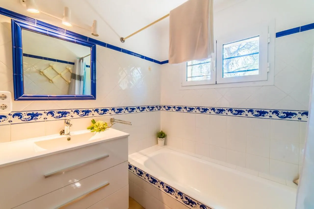 Vakantiehuis Ideal Property Mallorca - Casa Tenis Portopetro